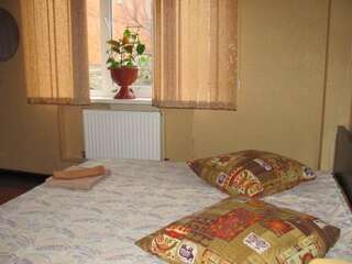 Гостиница Анжелика Краснодар Двухместный номер с 2 отдельными кроватями и ванной комнатой-2